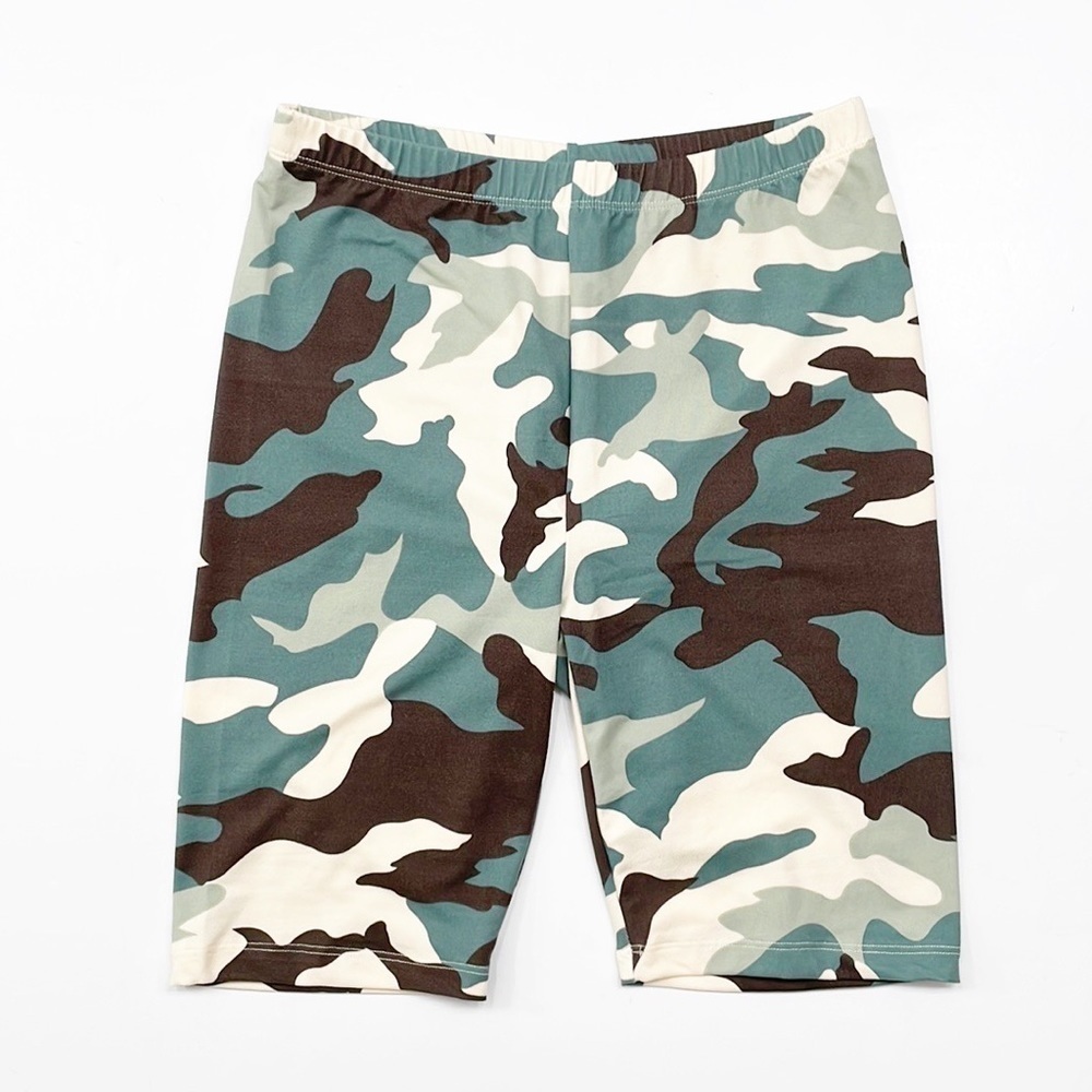 Zenana camouflage print bike shorts